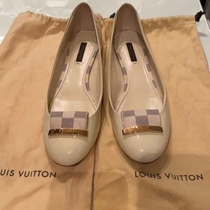 Authentic Louis Vuitton flat